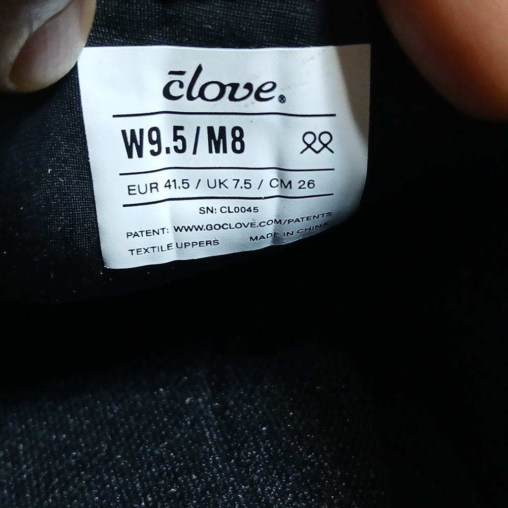Clove Black Classic Collection Size 8 Men's 9.5 Women's - Picture 8 of 8